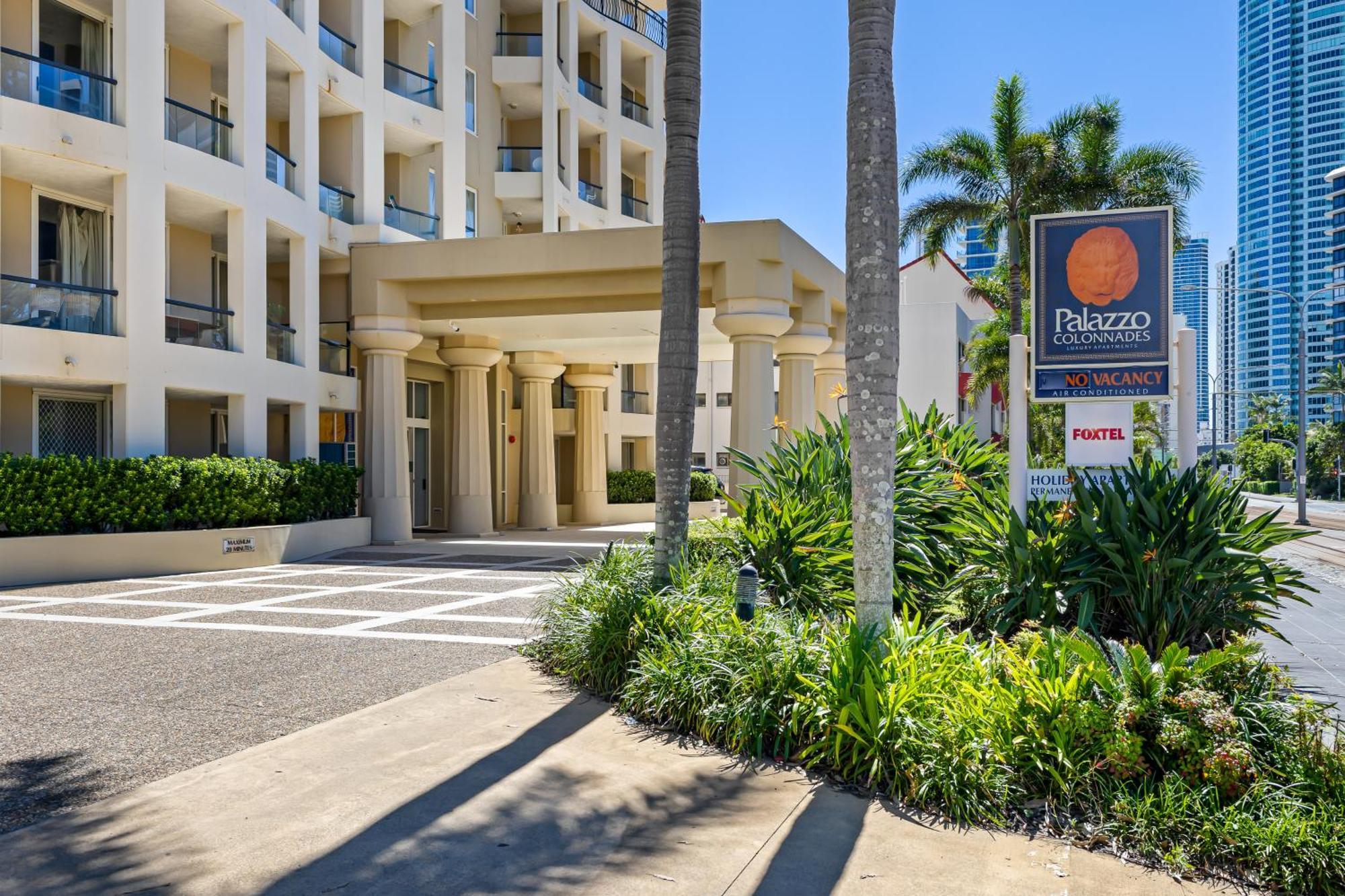 Palazzo Colonnades Lejlighedshotel Gold Coast Eksteriør billede